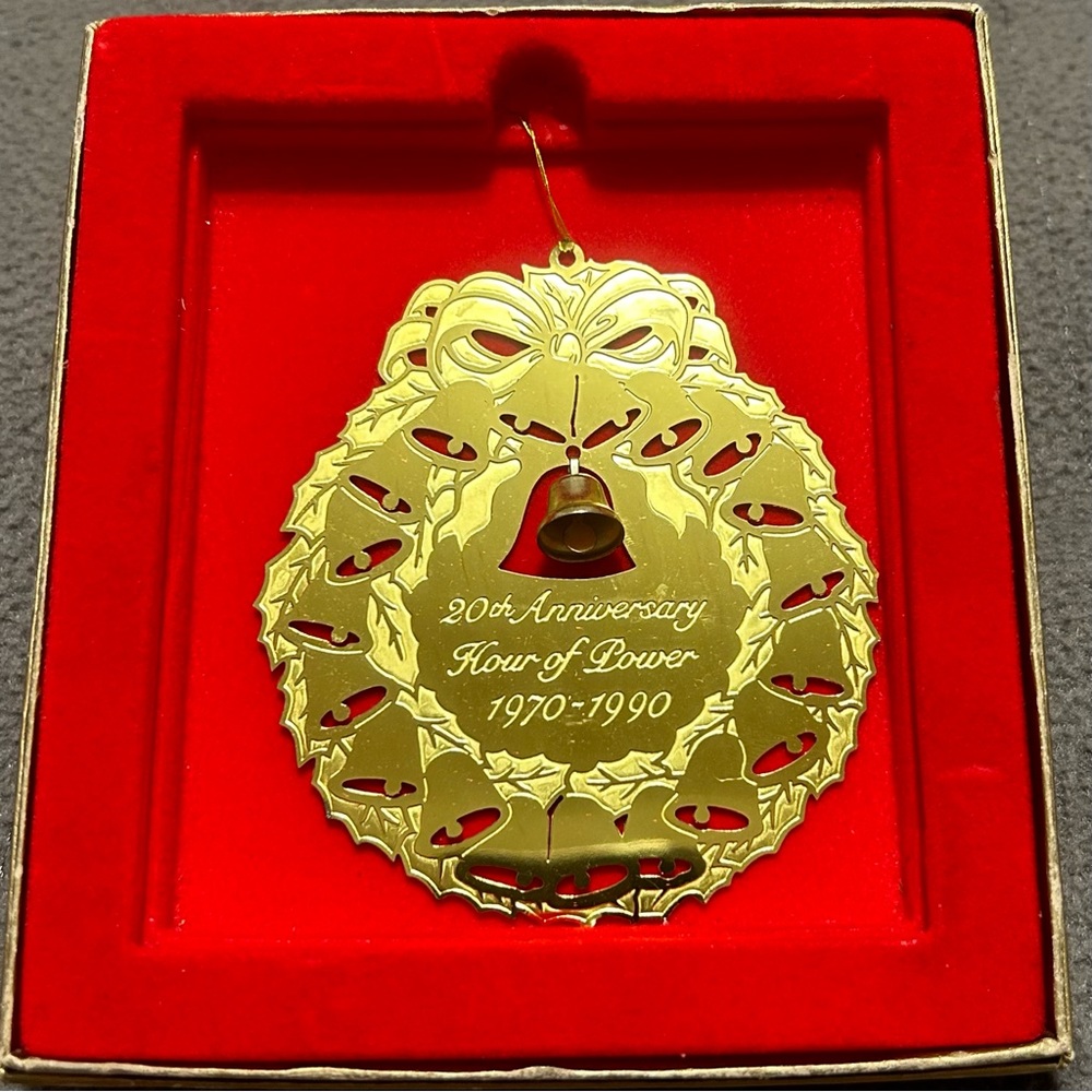 Holiday Classics Collection By Duchin 20th Anniversary Hour Of Power Gold Tone